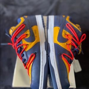 Off-white x dunk low ‘university’ gold CT0856-700
